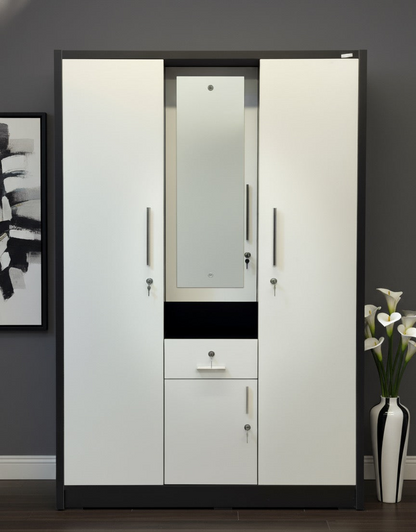 WARDROBE 3 DOOR DRESSING UV MW 133  2419
