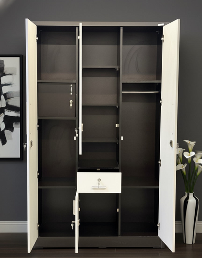 WARDROBE 3 DOOR DRESSING UV MW 133  2419