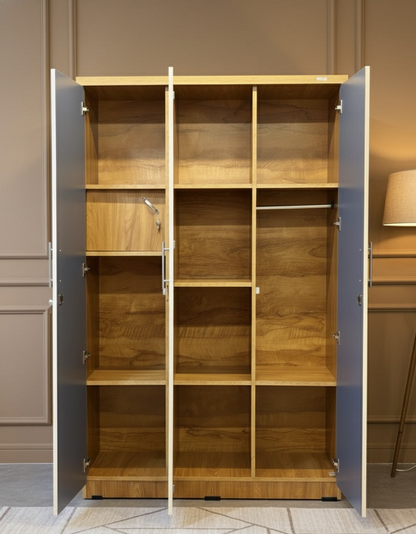 WARDROBE 3 DOOR PLAIN UV 76X17X47 MW 205 2422